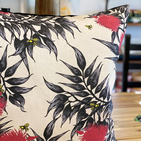 ijustlovethatfabricstore Cushion Cover - Australian Bees in the Bottlebrush