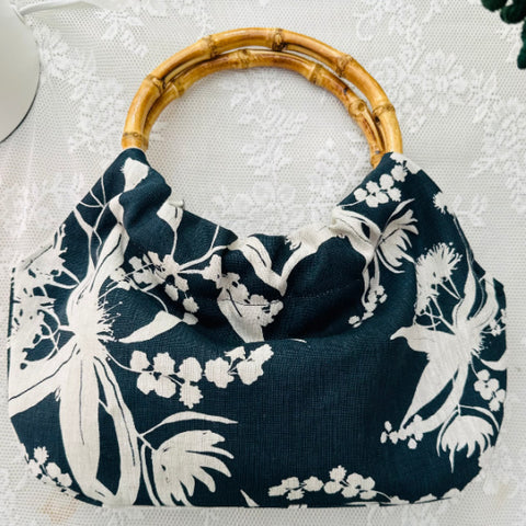 ijustlovethatfabric Vintage Style bamboo handle bag - Foragers Delight Indigo
