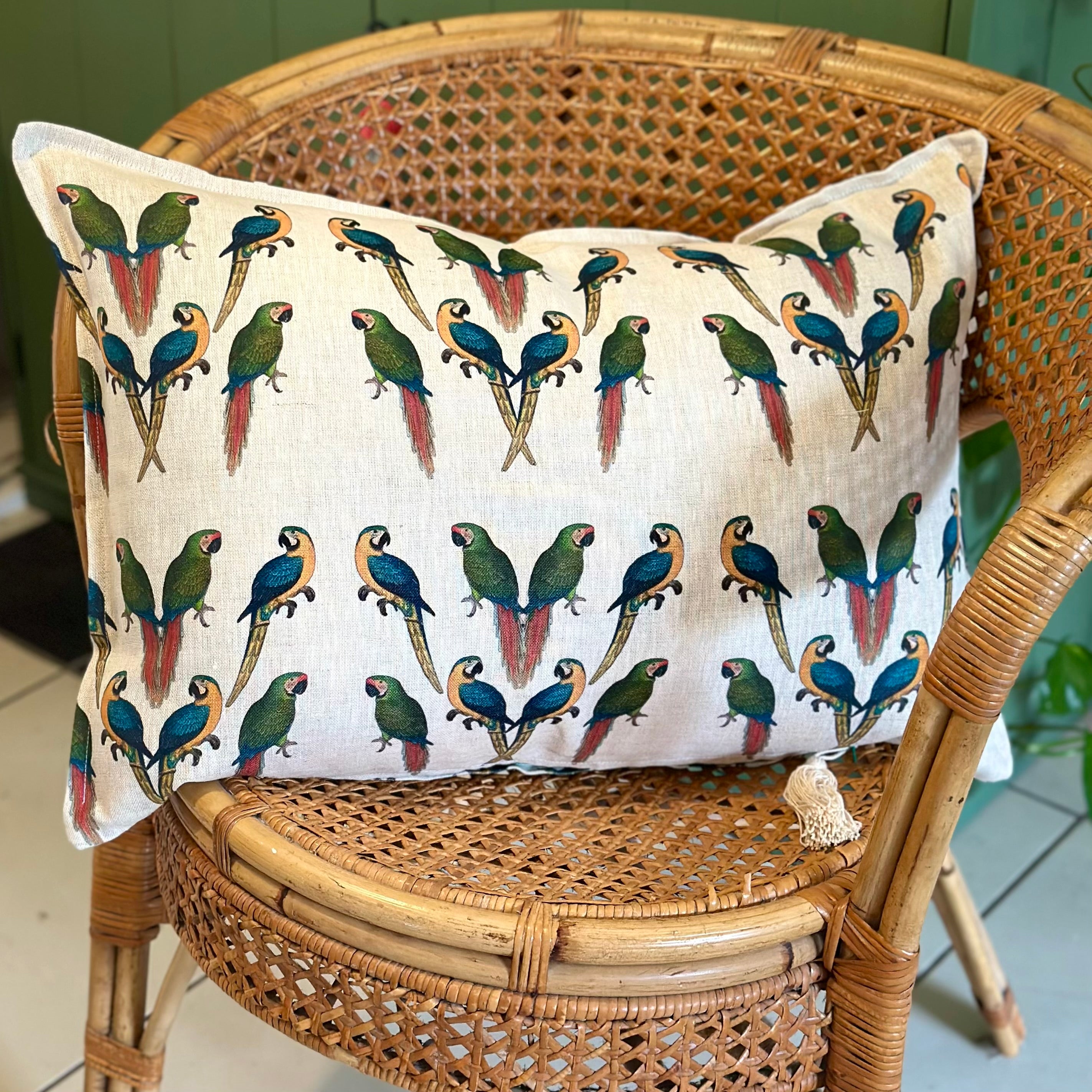 ijustlovethatfabricstore Parrot Love Cushion cover linen