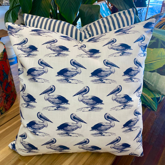 ijustlovethatfabricstore Pelican fabric cushion cover